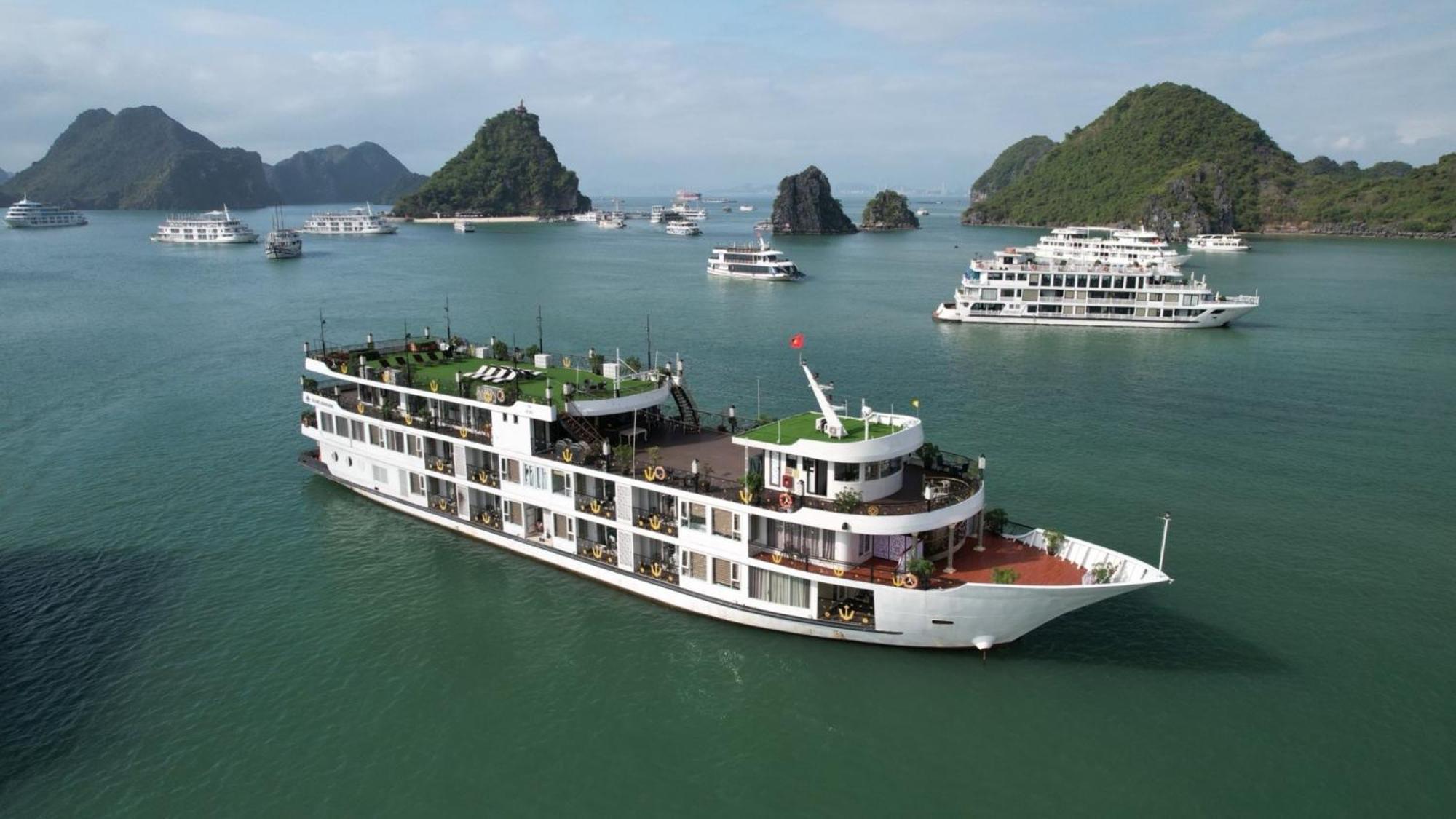 מלון הלונג Halong Aquamarine Royal Cruise מראה חיצוני תמונה